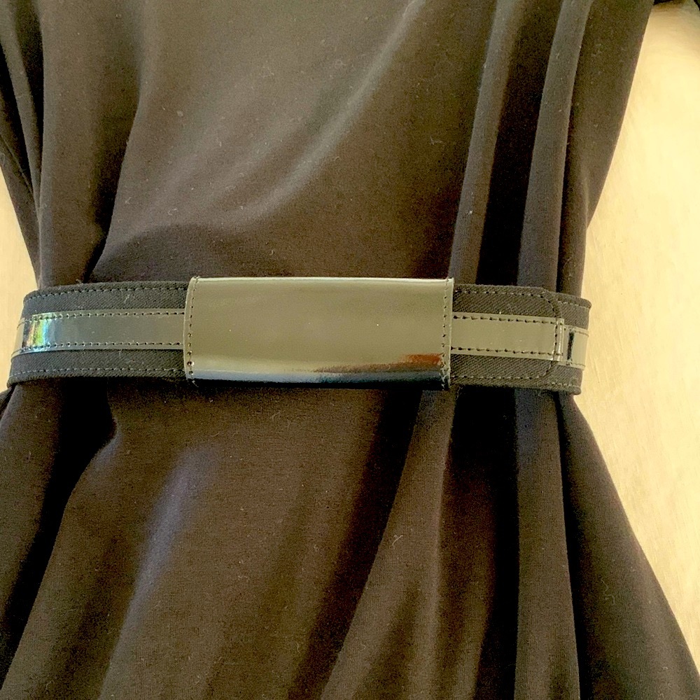 Carolina Herrera Elegant Black fabric and Patent belt